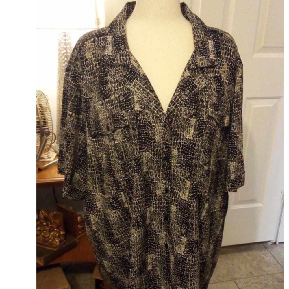 Maggie Barnes‎ 5XW Animal Print Button Down Shirt Women Plus Size Short Sleeve